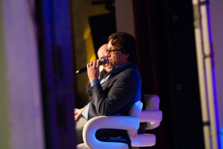 30. Starpyramide Backstage