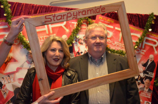 30. Starpyramide Backstage