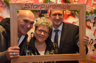 30. Starpyramide Backstage