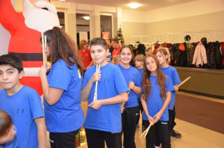 30. Starpyramide Backstage