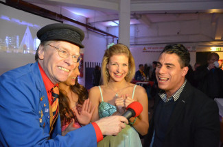 30. Starpyramide Backstage