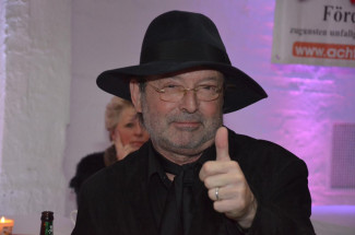 30. Starpyramide Backstage