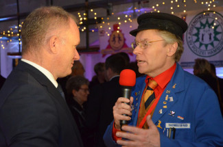 30. Starpyramide Backstage