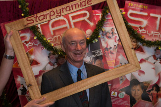 30. Starpyramide Backstage