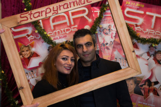 30. Starpyramide Backstage