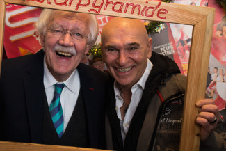 30. Starpyramide Backstage