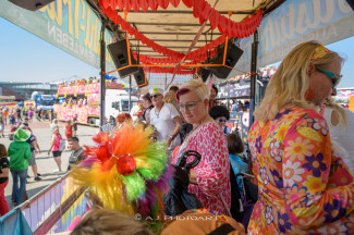 Rollstuhl-Inklusionstruck beim Schlagermove 2023