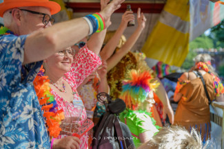 Rollstuhl-Inklusionstruck beim Schlagermove 2023