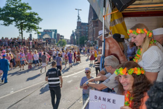 Rollstuhl-Inklusionstruck beim Schlagermove 2023