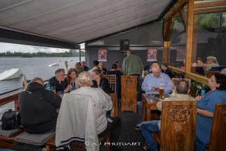 Scheckübergabe im Restaurant Eisvogel am See - Erlös der 37ten Starpyramide