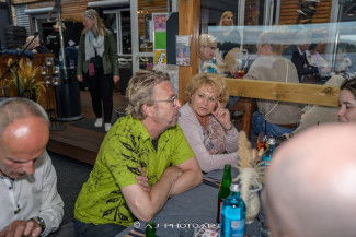 Scheckübergabe im Restaurant Eisvogel am See - Erlös der 37ten Starpyramide