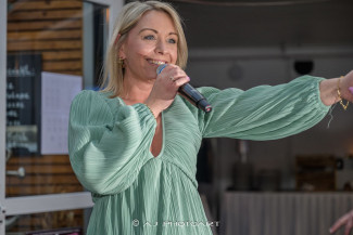 Scheckübergabe im Restaurant Eisvogel am See - Erlös der 37ten Starpyramide