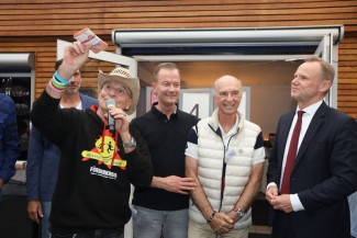 Scheckübergabe im Restaurant Eisvogel am See - Erlös der 37ten Starpyramide