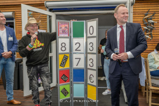 Scheckübergabe im Restaurant Eisvogel am See - Erlös der 37ten Starpyramide