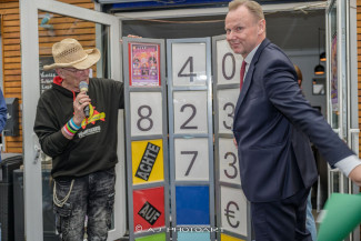 Scheckübergabe im Restaurant Eisvogel am See - Erlös der 37ten Starpyramide