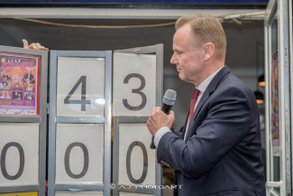 Scheckübergabe im Restaurant Eisvogel am See - Erlös der 37ten Starpyramide