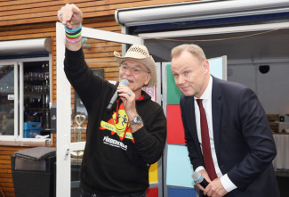 Scheckübergabe im Restaurant Eisvogel am See - Erlös der 37ten Starpyramide