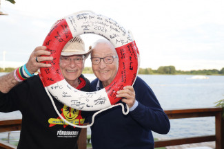 Scheckübergabe im Restaurant Eisvogel am See - Erlös der 37ten Starpyramide