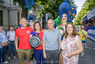 Hamburg Pride 2024 - Rollstuhlfahrer-Inklusionstruck