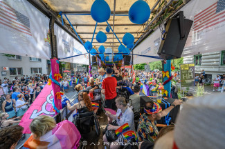 Hamburg Pride 2024 - Rollstuhlfahrer-Inklusionstruck