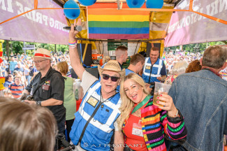Hamburg Pride 2024 - Rollstuhlfahrer-Inklusionstruck