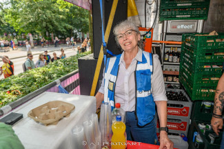 Hamburg Pride 2024 - Rollstuhlfahrer-Inklusionstruck