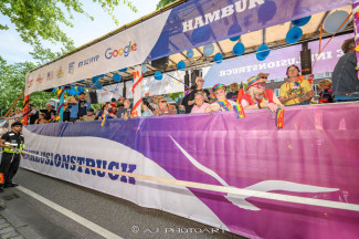 Hamburg Pride 2024 - Rollstuhlfahrer-Inklusionstruck