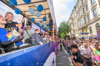 Hamburg Pride 2024 - Rollstuhlfahrer-Inklusionstruck
