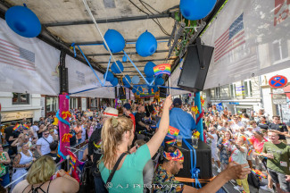 Hamburg Pride 2024 - Rollstuhlfahrer-Inklusionstruck
