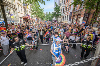 Hamburg Pride 2024 - Rollstuhlfahrer-Inklusionstruck