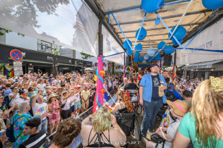 Hamburg Pride 2024 - Rollstuhlfahrer-Inklusionstruck