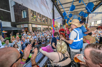 Hamburg Pride 2024 - Rollstuhlfahrer-Inklusionstruck