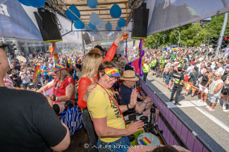 Hamburg Pride 2024 - Rollstuhlfahrer-Inklusionstruck