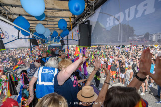 Hamburg Pride 2024 - Rollstuhlfahrer-Inklusionstruck