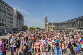 Hamburg Pride 2024 - Rollstuhlfahrer-Inklusionstruck