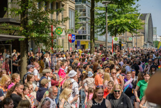 Hamburg Pride 2024 - Rollstuhlfahrer-Inklusionstruck