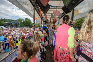 Schlagermove 2025 - Rollstuhlfahrer-Inklusionstruck