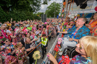 Schlagermove 2025 - Rollstuhlfahrer-Inklusionstruck