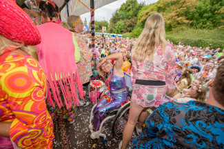 Schlagermove 2025 - Rollstuhlfahrer-Inklusionstruck