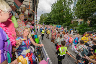 Schlagermove 2025 - Rollstuhlfahrer-Inklusionstruck