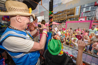 Schlagermove 2025 - Rollstuhlfahrer-Inklusionstruck