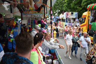 Schlagermove 2025 - Rollstuhlfahrer-Inklusionstruck