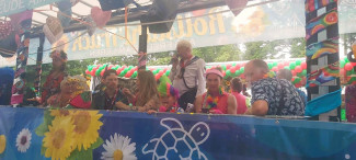 Schlagermove 2025 - Rollstuhlfahrer-Inklusionstruck