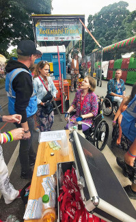 Schlagermove 2025 - Rollstuhlfahrer-Inklusionstruck